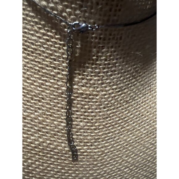 Gunmetal Triple Circle Pendant Necklace Graduated Center Glitter Adj 15-18" - Picture 4 of 4